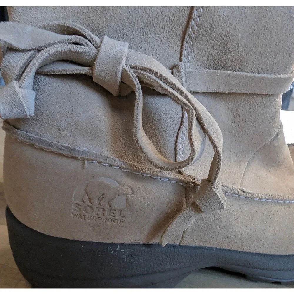 SOREL Northern Light‎ Tall Boots Women's Size 9.5 Tan